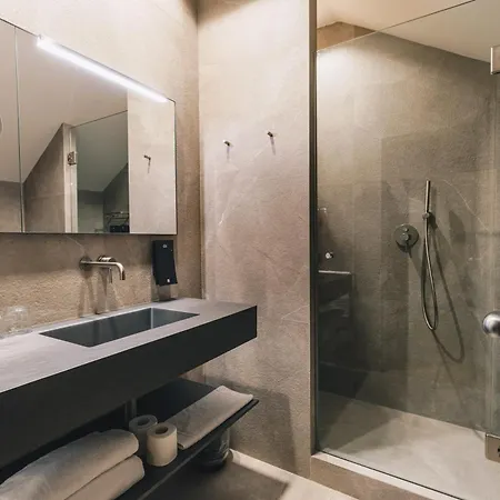 Отель Dellearti Design Кремона