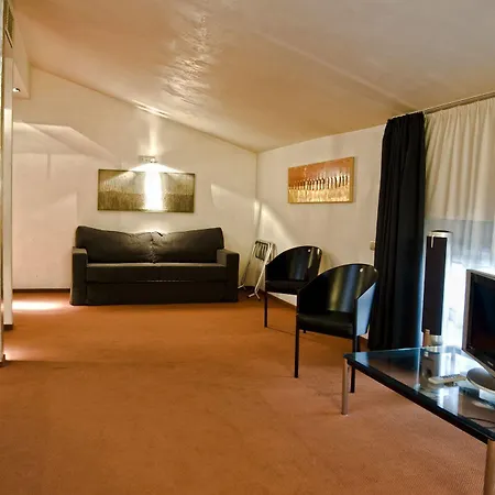 Dellearti Design Hotel 4*