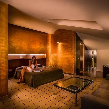 Dellearti Design Hotel 4*